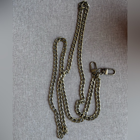 New 47” Purse/Wallet Chain or Replacement in Classic Gold Metal - Picture 9 of 13